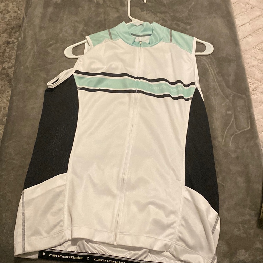 Women’s sleeveless cycling jersey